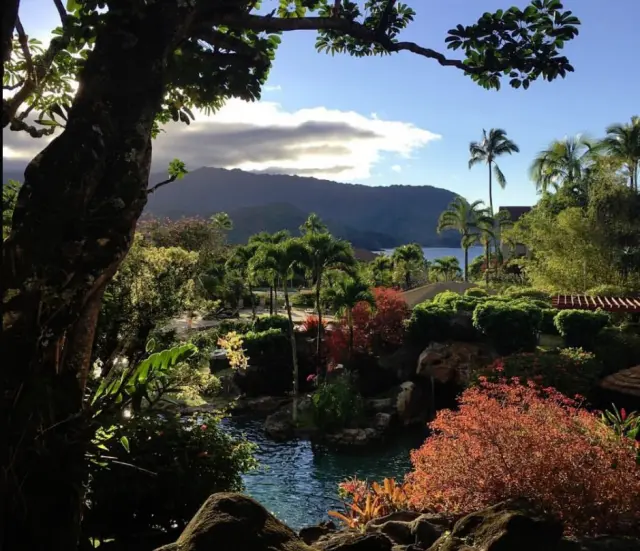 Sports Bar With A View - Happy Talk Lounge - Princeville, Kauai, Hawaii