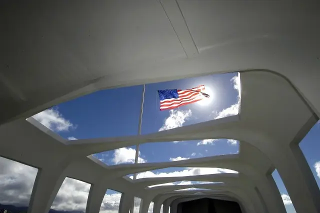 Day Trip To The USS Arizona Memorial - Kauai To Oahu - Hawaii