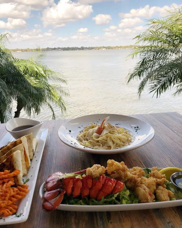 Water Front Dining In Orlando - Sunshine Villa Florida