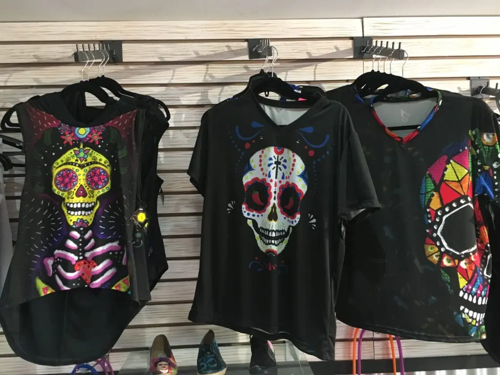 Check out these cool Mexican designed yoga and fitness clothes! - Everything Playa Del Carmen