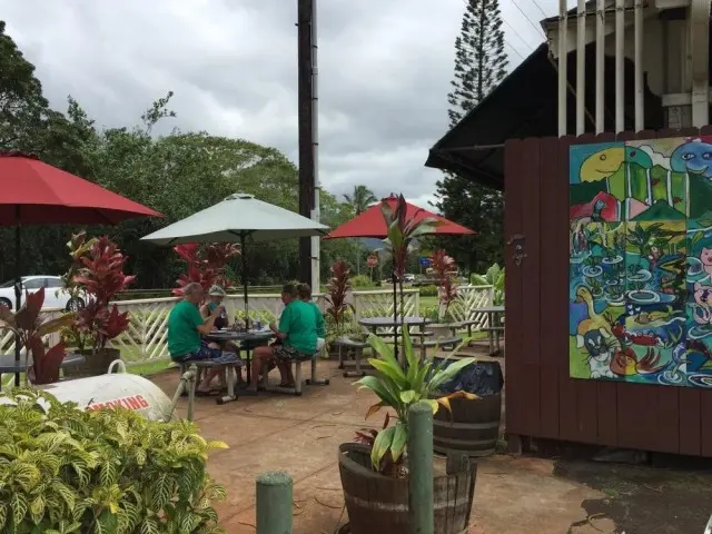 Pizza And Local Grindz - North Shore General Store - Princeville - Kauai - Hawaii