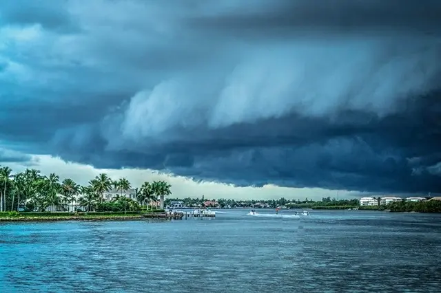 Sarasota Bay – A Safe Haven from a Hurricane in Florida?