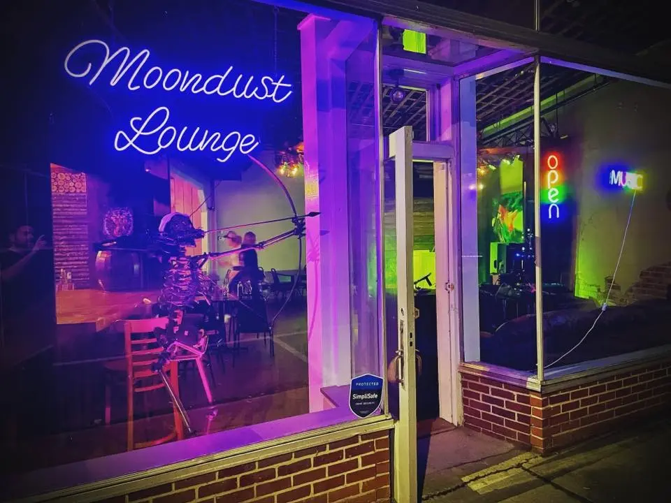 MoonDust   Lounge - Live Music