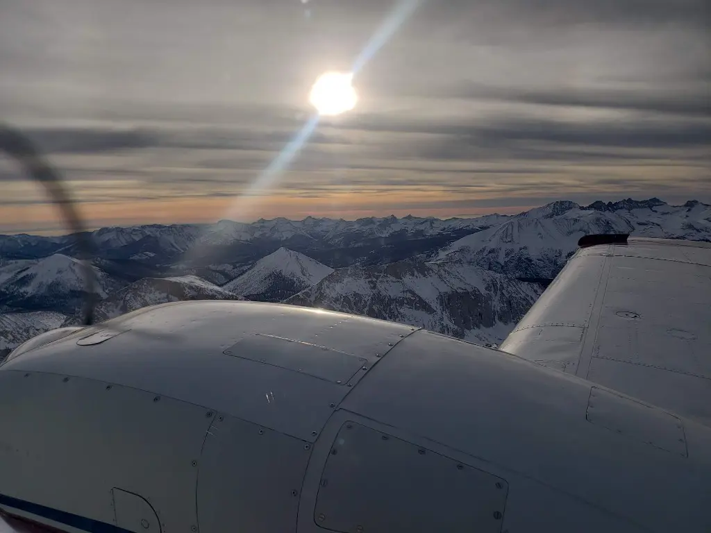 Private Pilot's Tips for KMMH Mammoth Lakes, CA